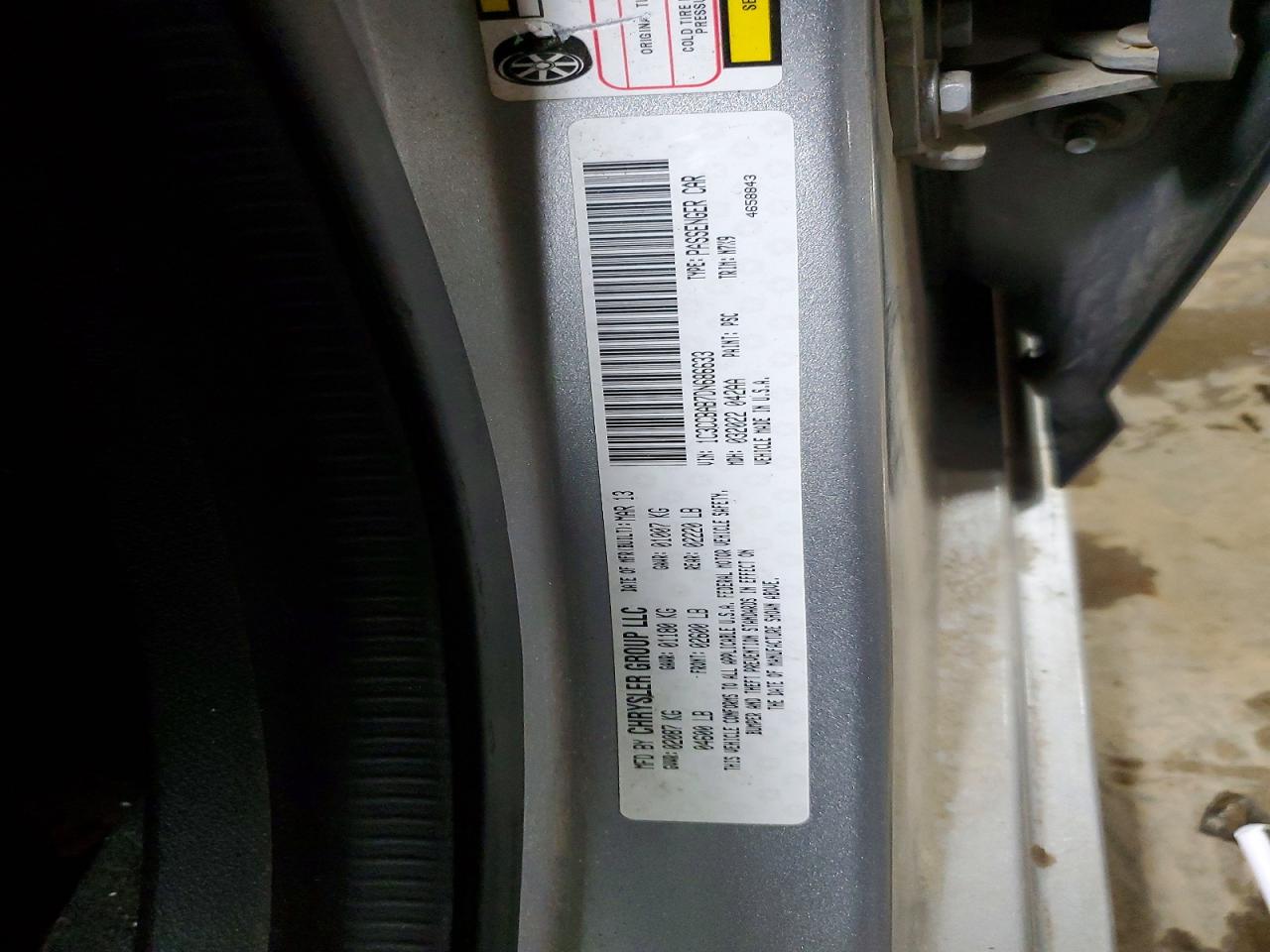 2013 CHRYSLER 200 LX photo 25