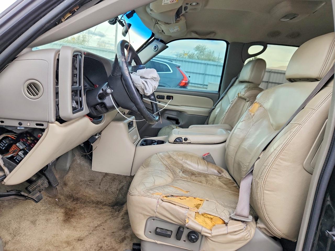 2002 GMC YUKON photo 19