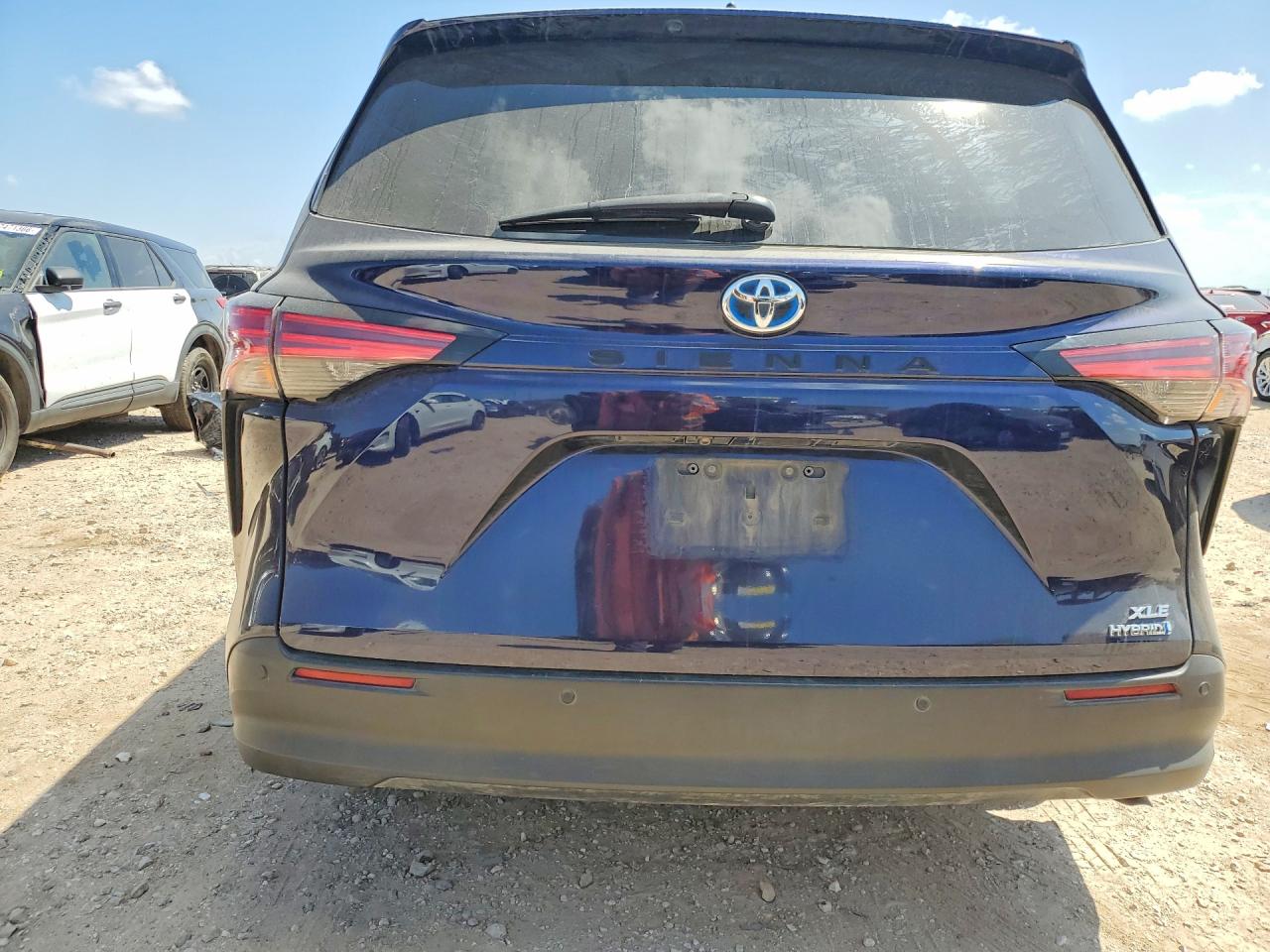 2021 TOYOTA SIENNA XLE 7-PASSENGER photo 11