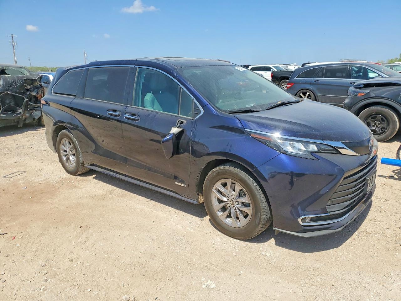 2021 TOYOTA SIENNA XLE 7-PASSENGER photo 7