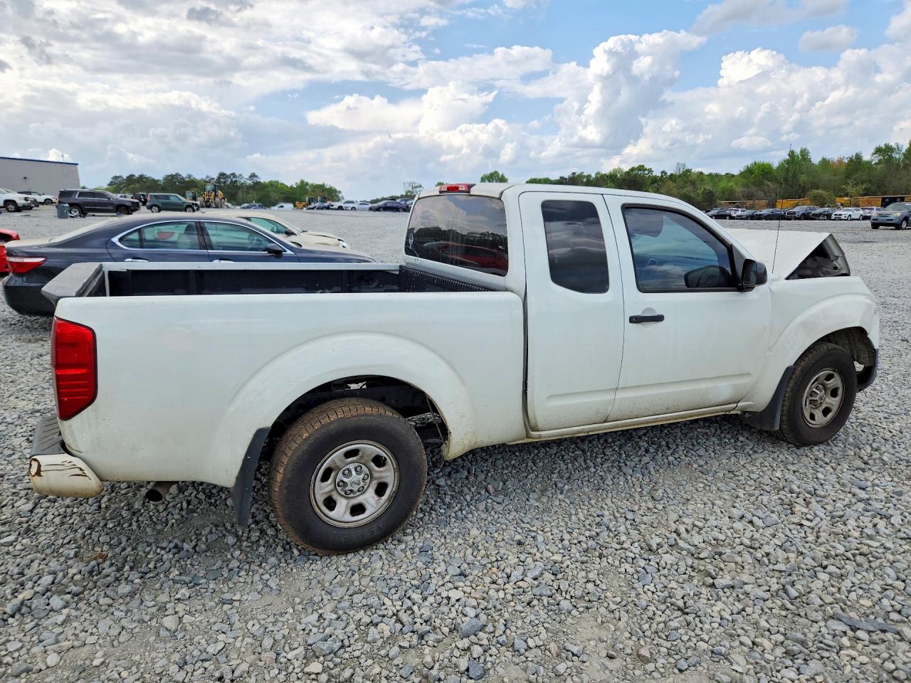 2019 NISSAN FRONTIER S photo 5