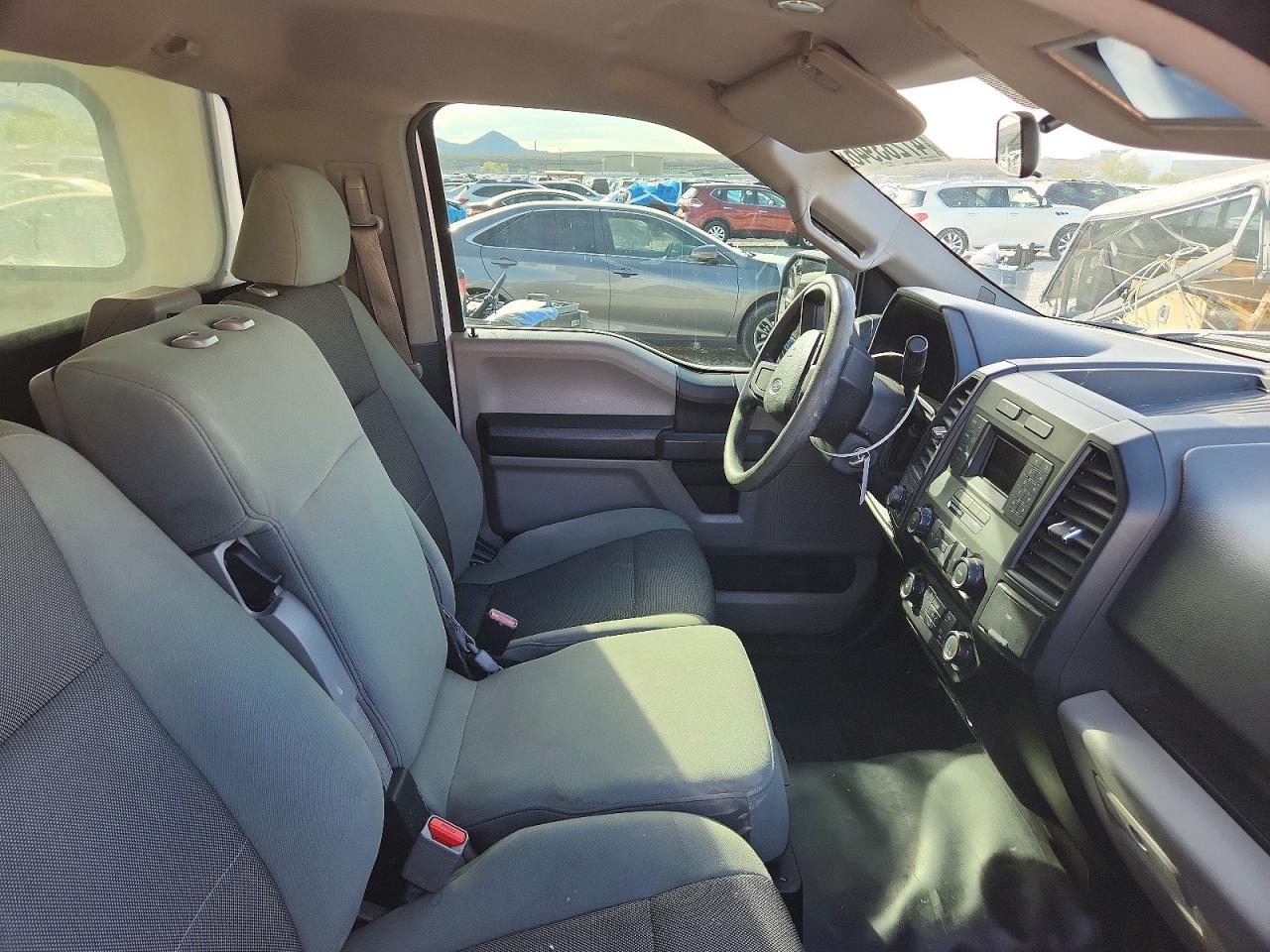 2015 FORD F150 photo 19