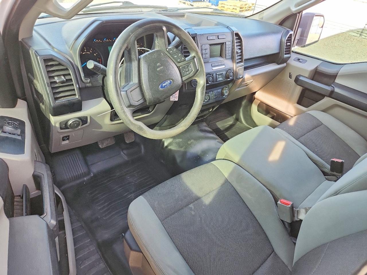 2015 FORD F150 photo 15