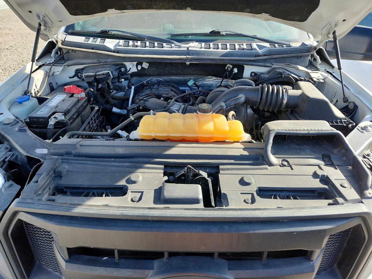 2015 FORD F150 photo 21