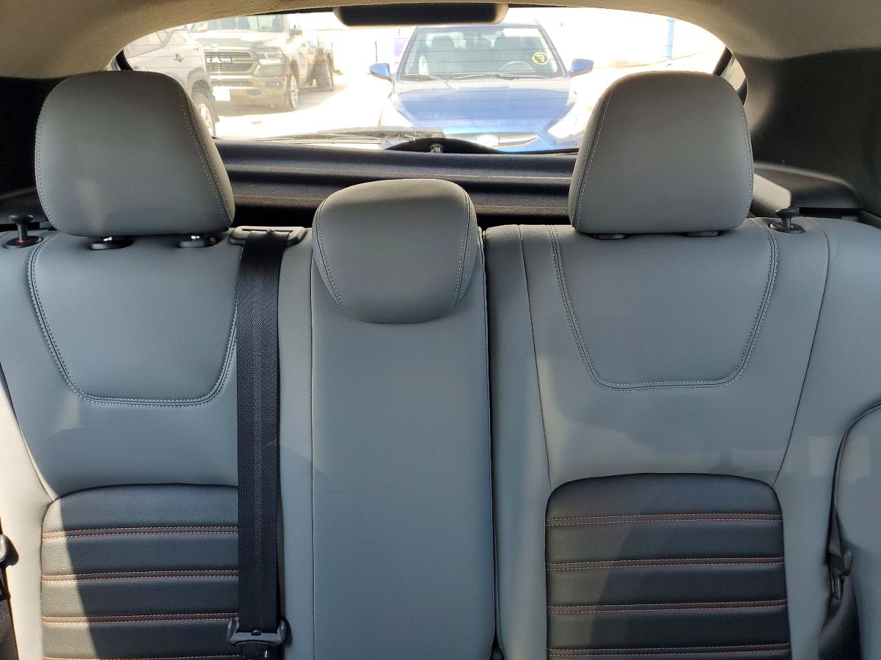 2021 NISSAN KICKS SR photo 19