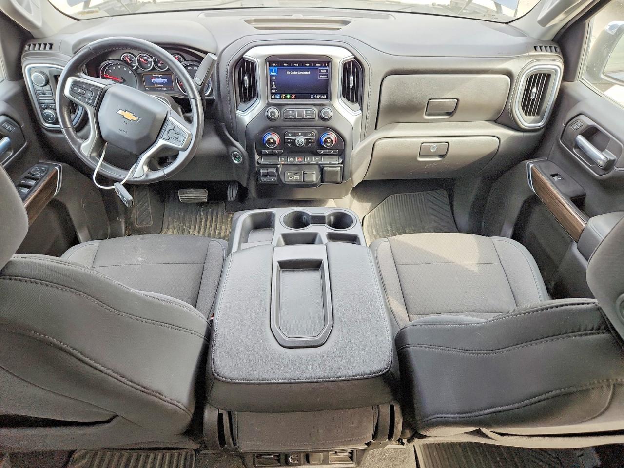 2020 CHEVROLET SILVERADO K1500 LT photo 8
