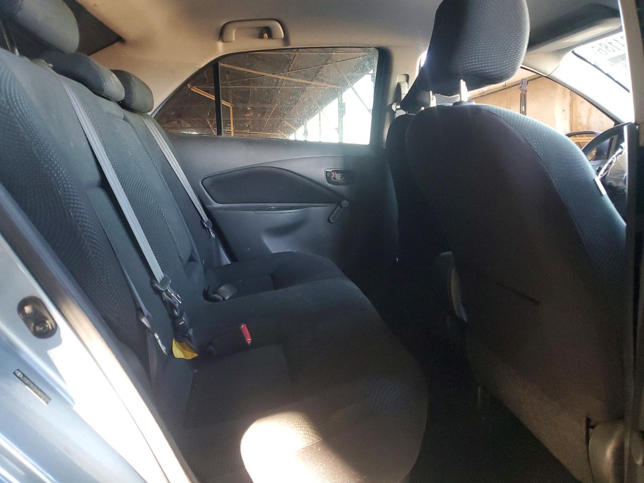 2009 TOYOTA YARIS BASE photo 19