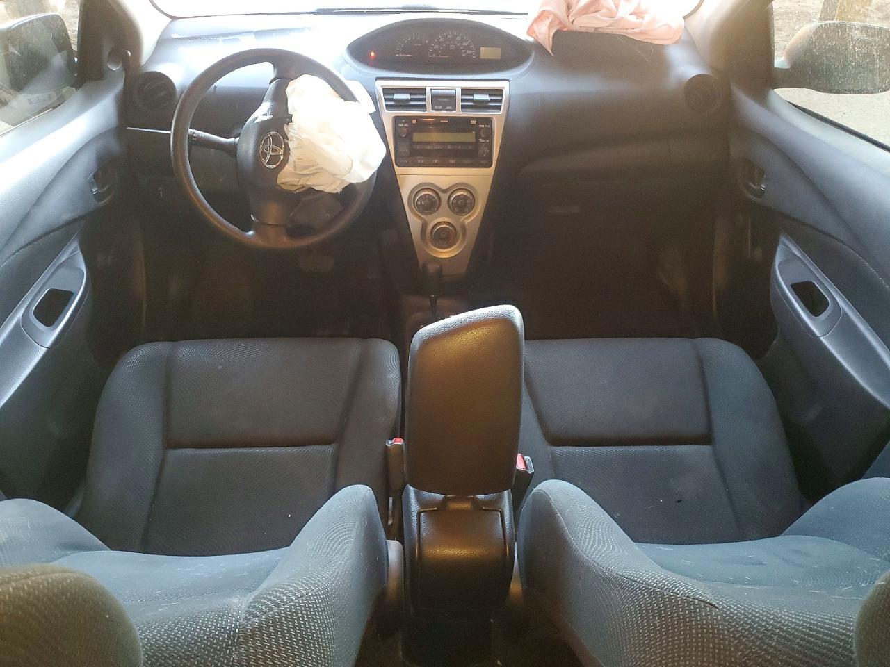 2009 TOYOTA YARIS BASE photo 15