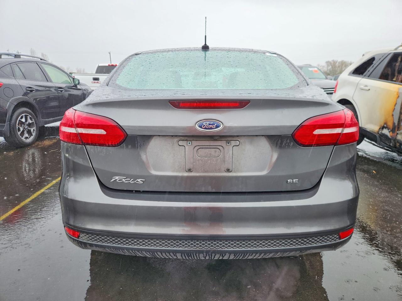 2018 FORD FOCUS SE photo 6