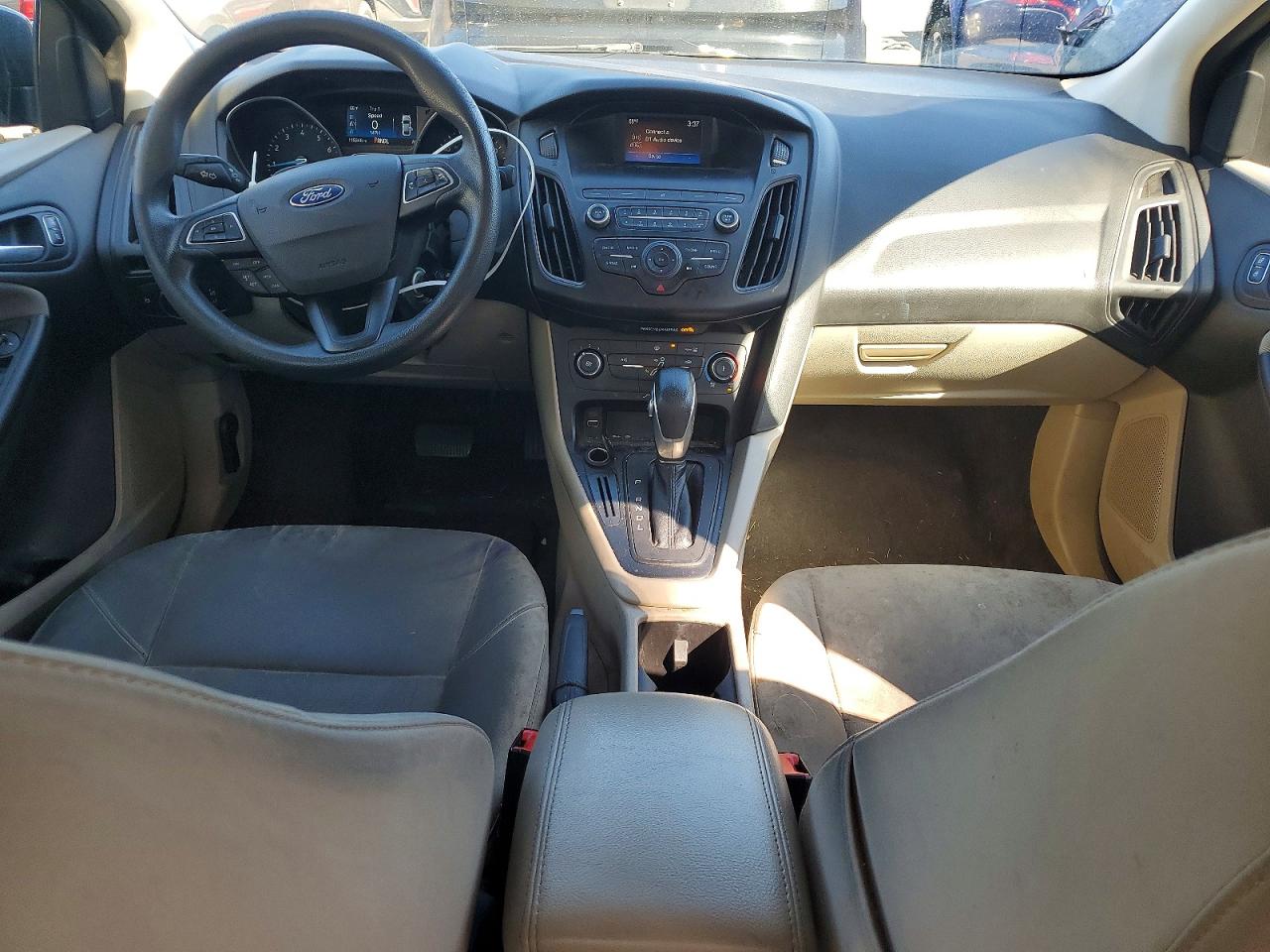 2018 FORD FOCUS SE photo 8