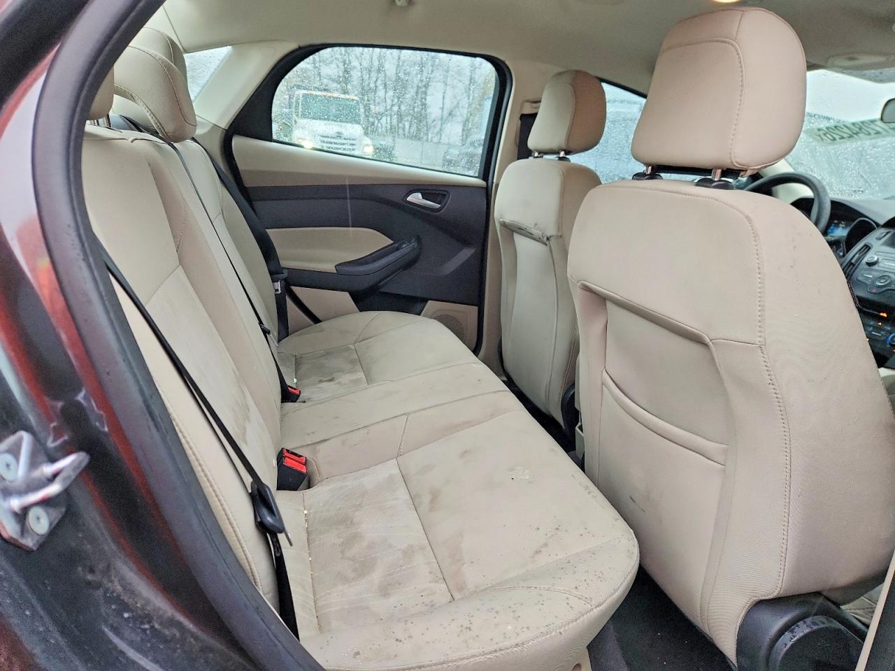 2018 FORD FOCUS SE photo 10