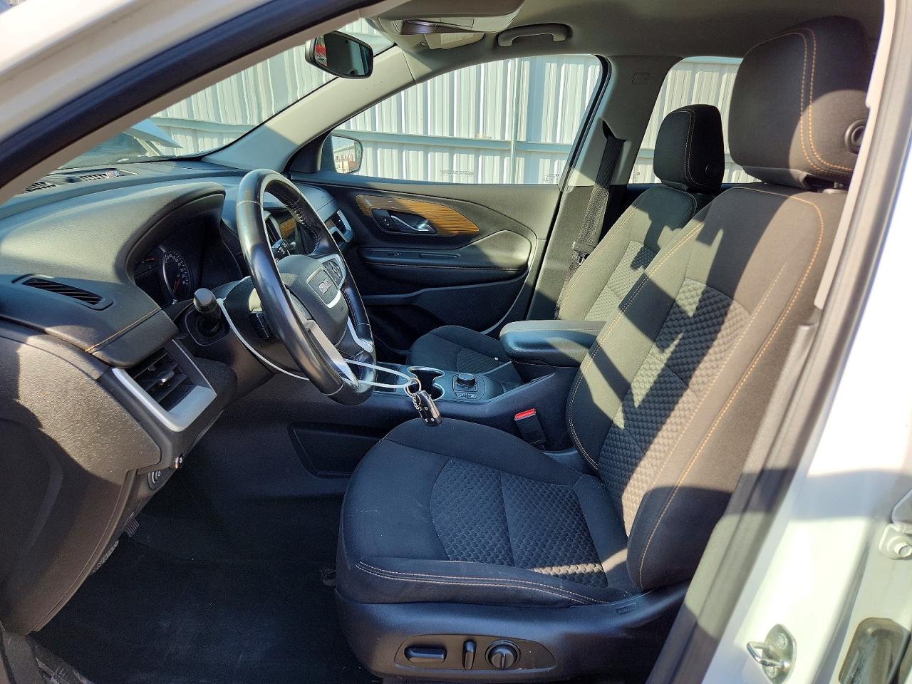 2019 GMC TERRAIN SLE photo 13