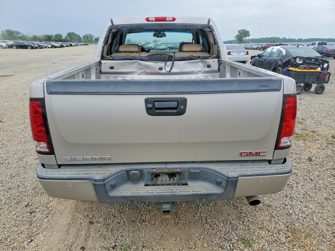 2007 GMC NEW SIERRA DENALI photo 11