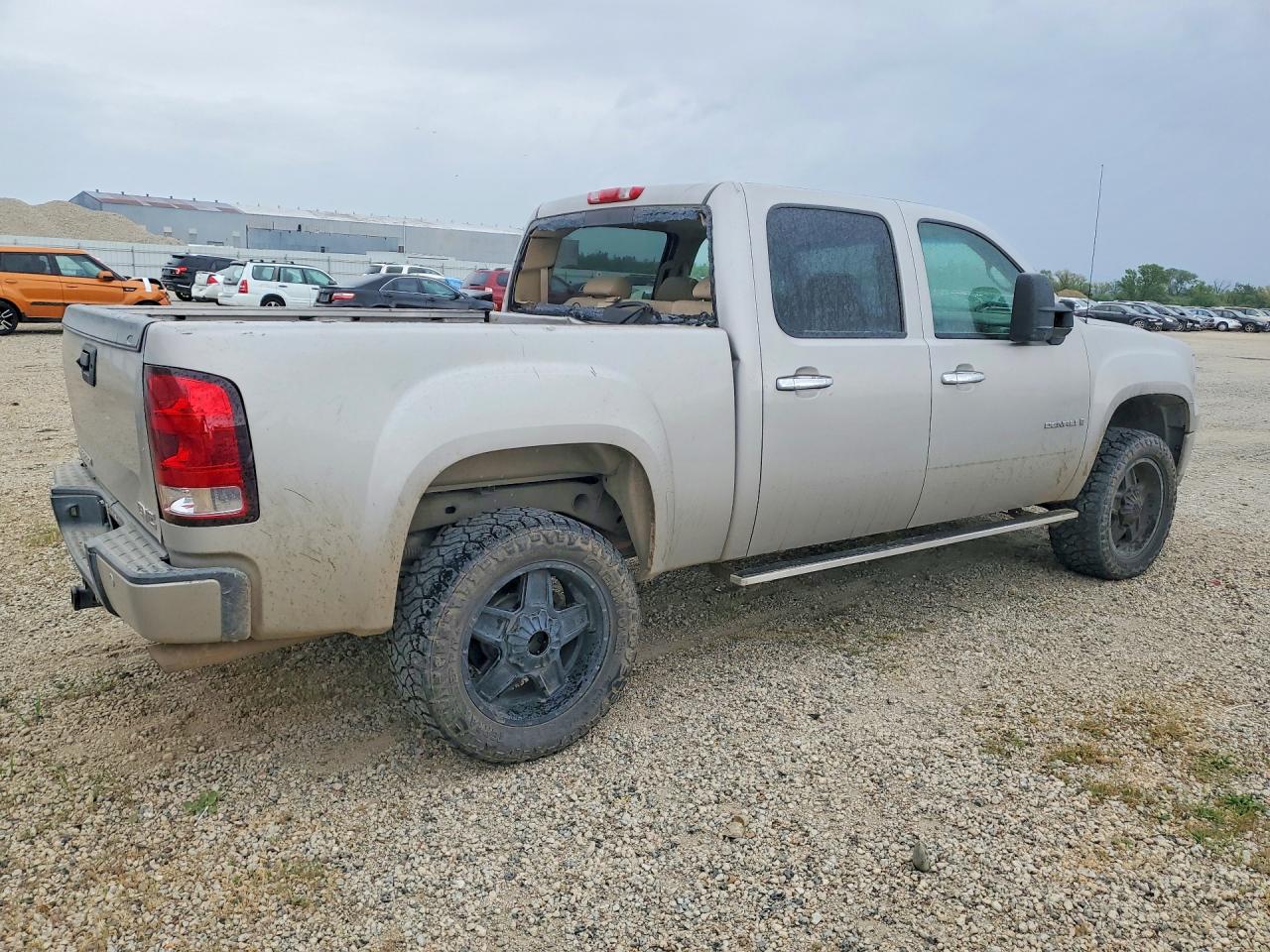 2007 GMC NEW SIERRA DENALI photo 5