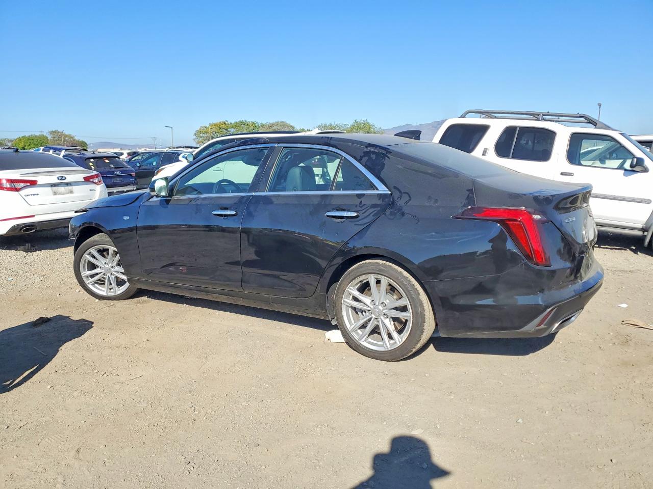 2023 CADILLAC CT4 LUXURY photo 4