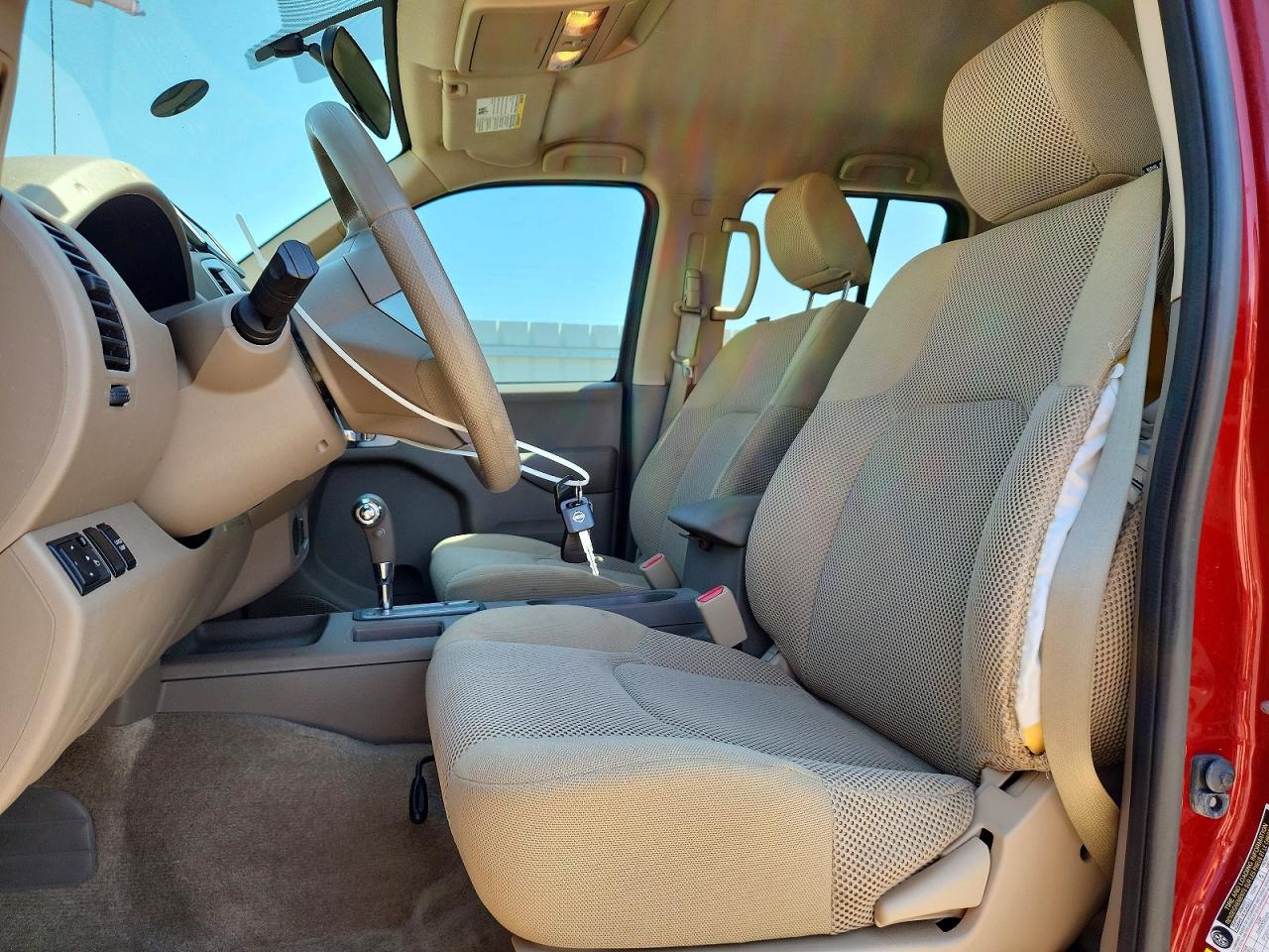2017 NISSAN FRONTIER SV photo 13