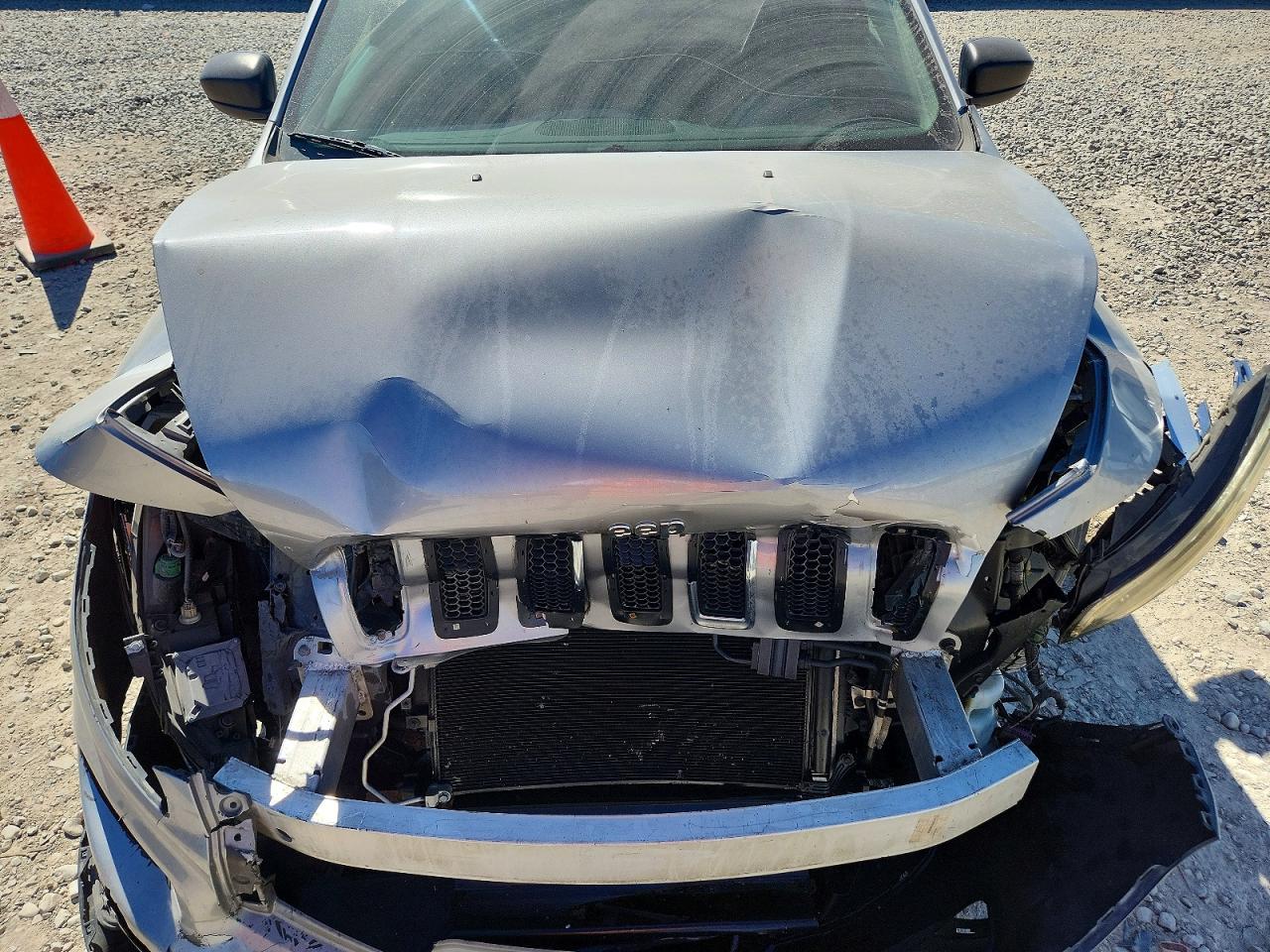 2014 JEEP CHEROKEE SPORT photo 34