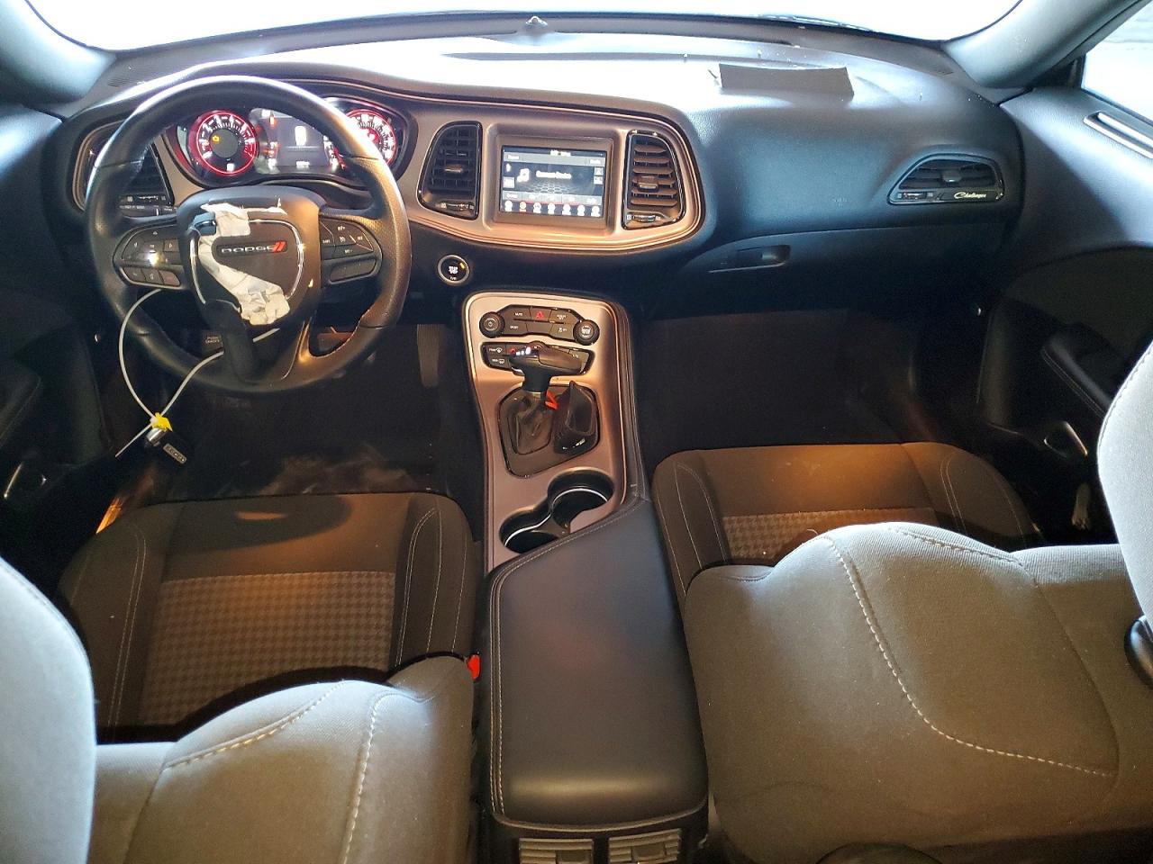 2023 DODGE CHALLENGER SXT photo 15