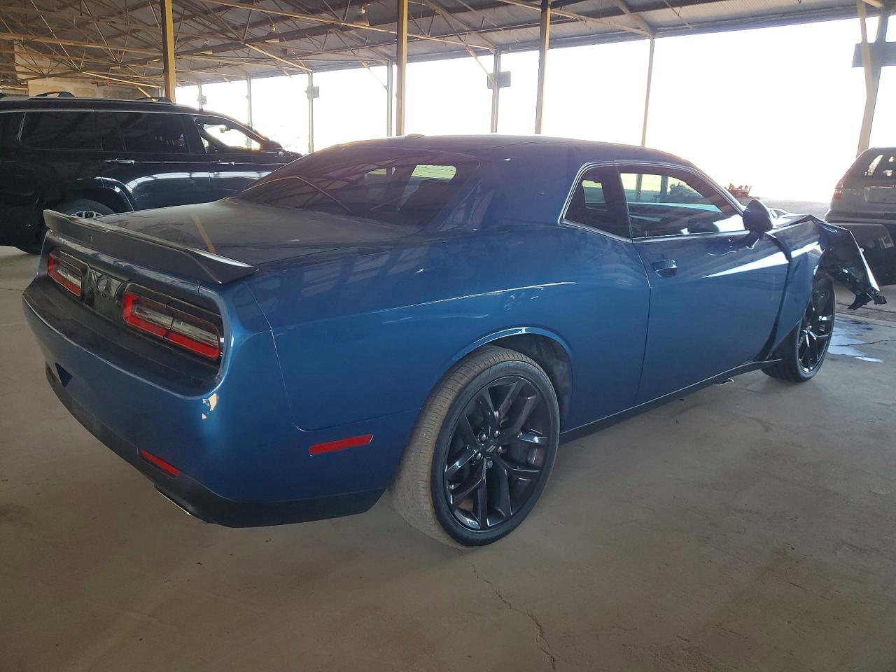 2023 DODGE CHALLENGER SXT photo 5