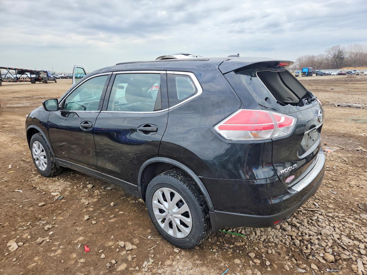 2016 NISSAN ROGUE S photo 4