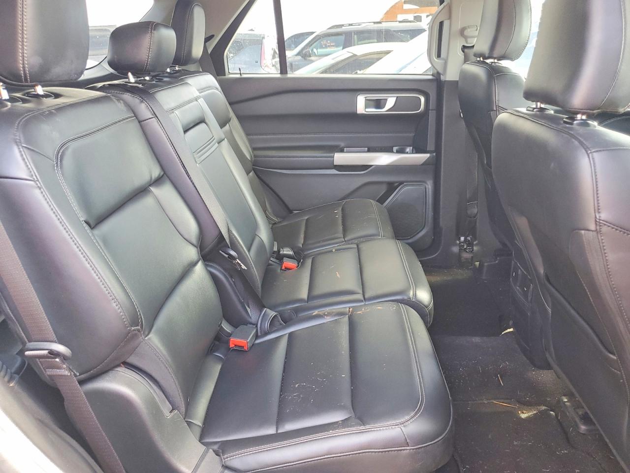2024 FORD EXPLORER XLT photo 11