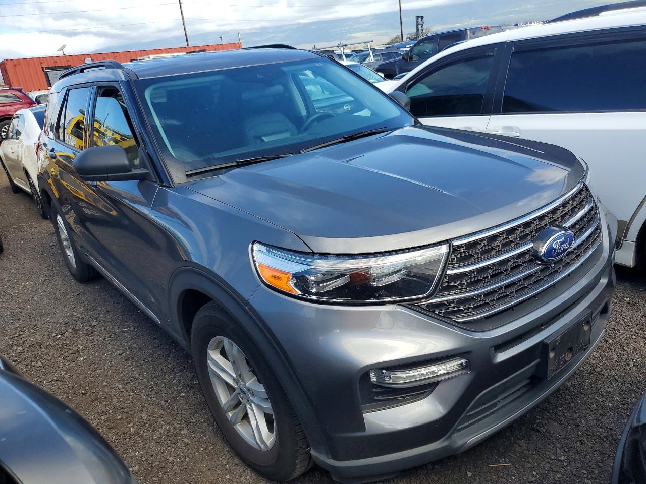 2024 FORD EXPLORER XLT photo 4
