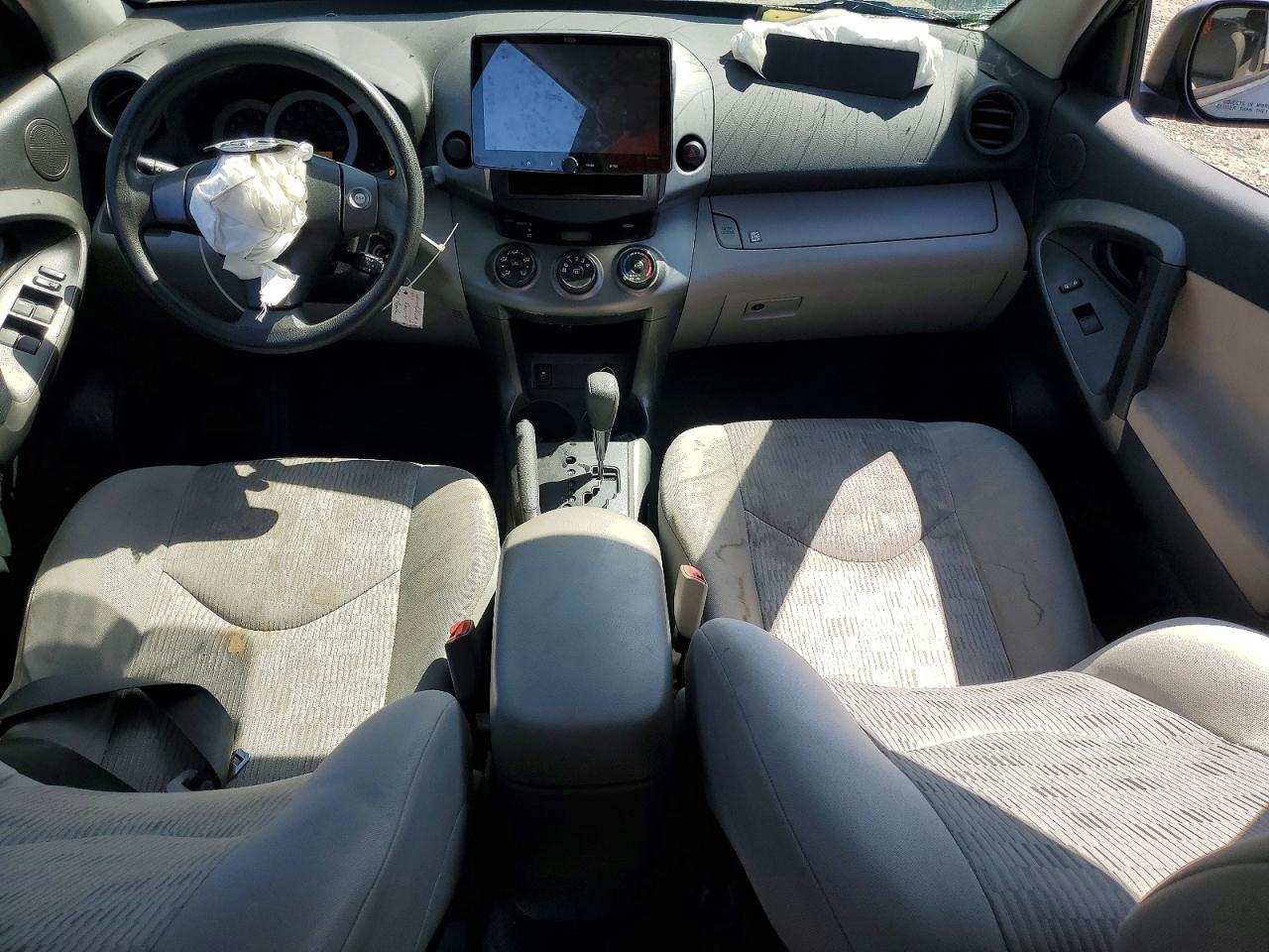 2011 TOYOTA RAV4 BASE photo 8