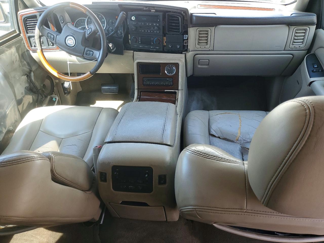 2004 CADILLAC ESCALADE LUXURY photo 22