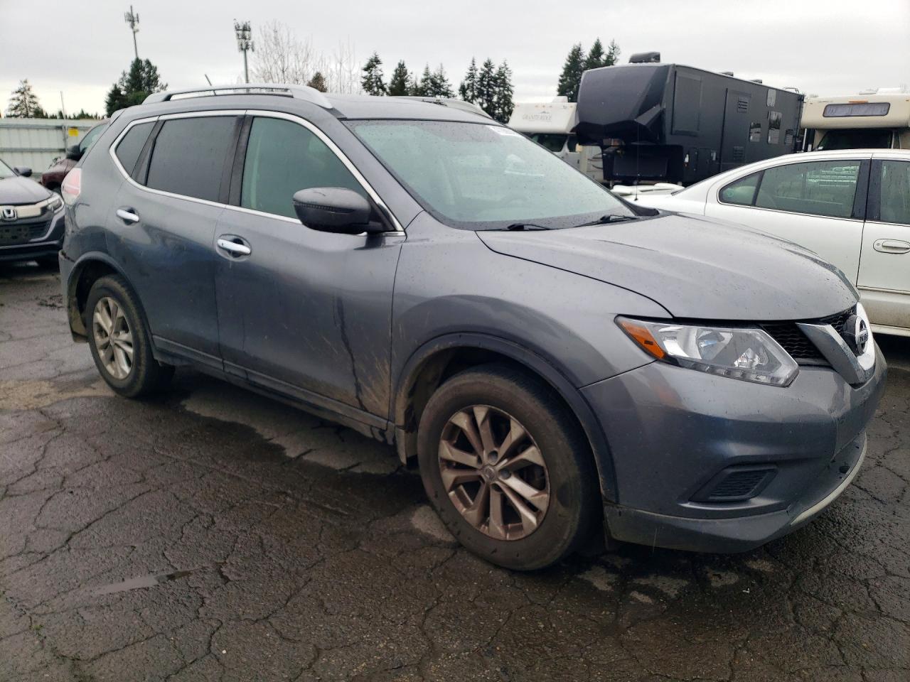 2016 NISSAN ROGUE SV photo 4