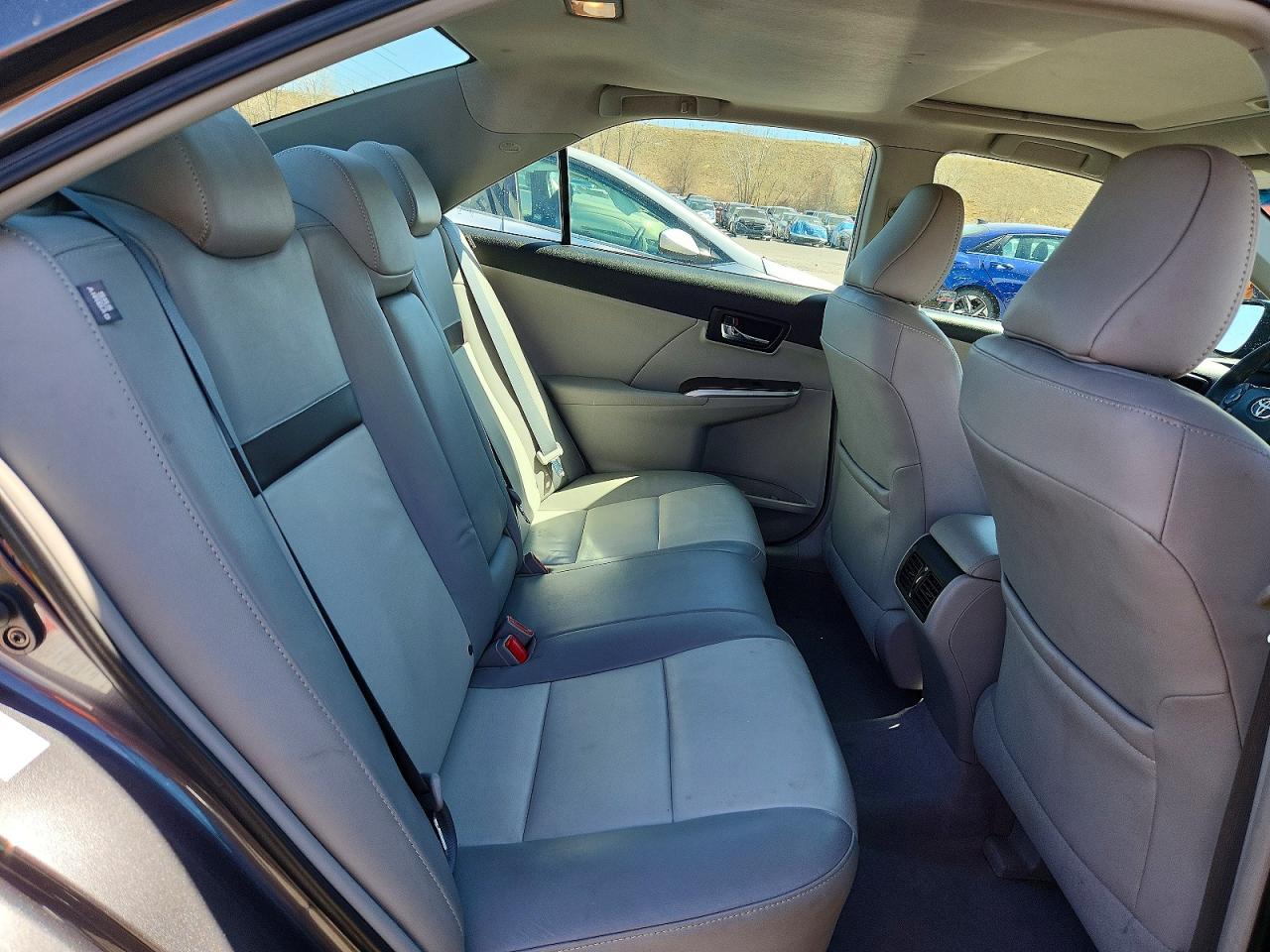 2012 TOYOTA CAMRY XLE photo 28