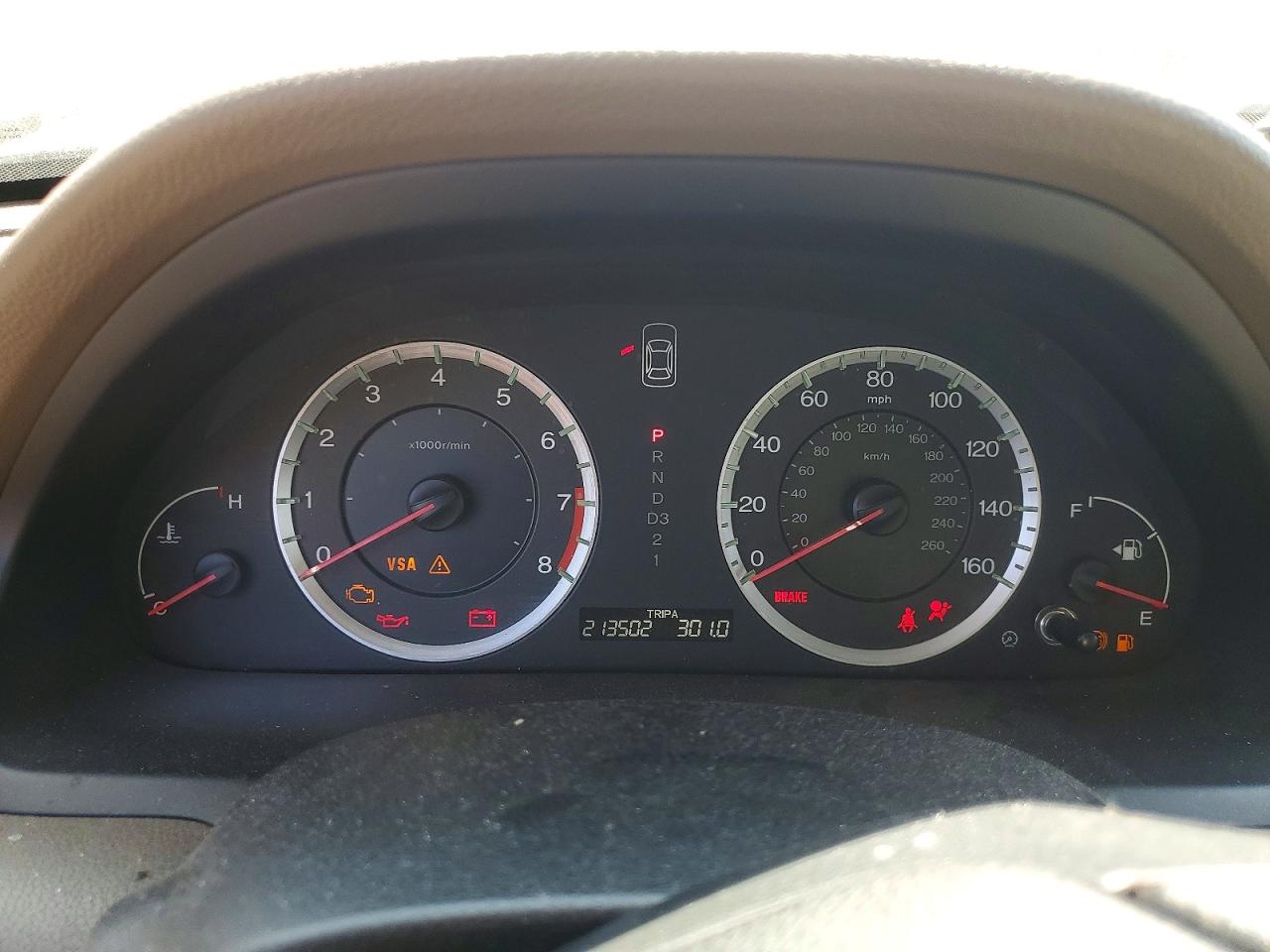 2009 HONDA ACCORD LXP photo 17