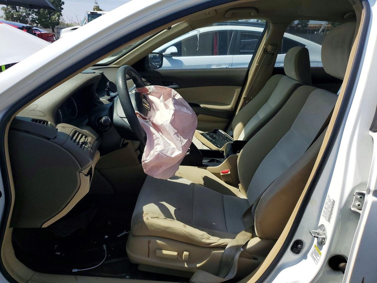 2009 HONDA ACCORD LXP photo 13
