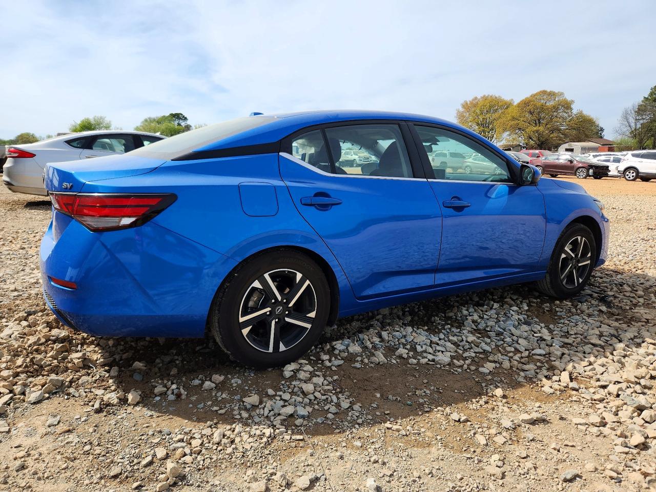 2024 NISSAN SENTRA SV photo 3