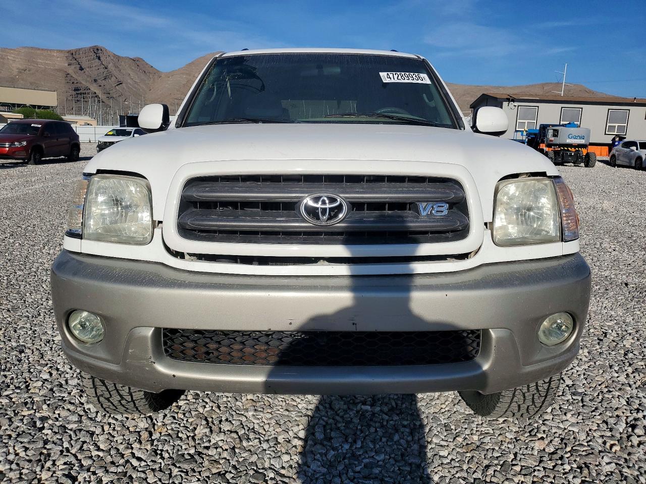 2004 TOYOTA SEQUOIA SR5 photo 13