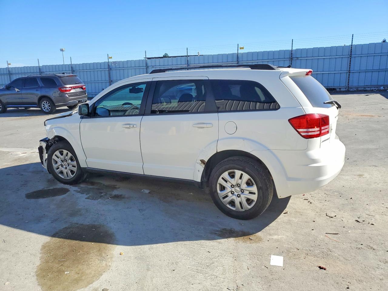 2017 DODGE JOURNEY SE photo 3