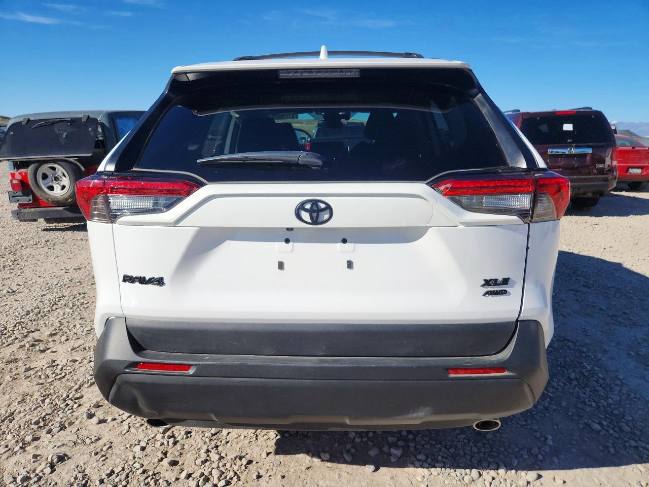 2025 TOYOTA RAV4 XLE photo 6