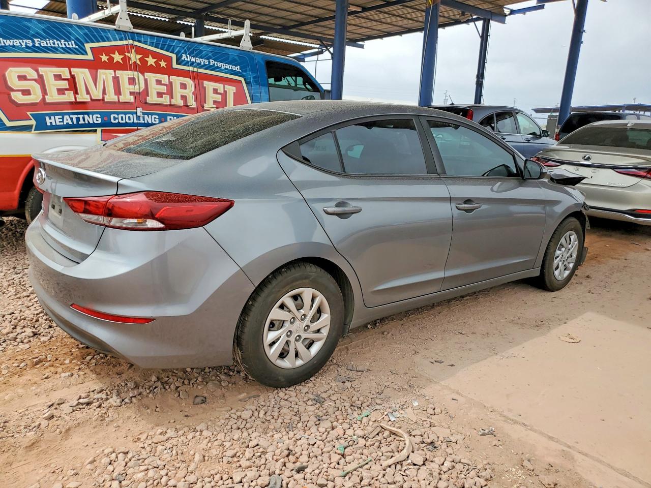 2018 HYUNDAI ELANTRA SE photo 5