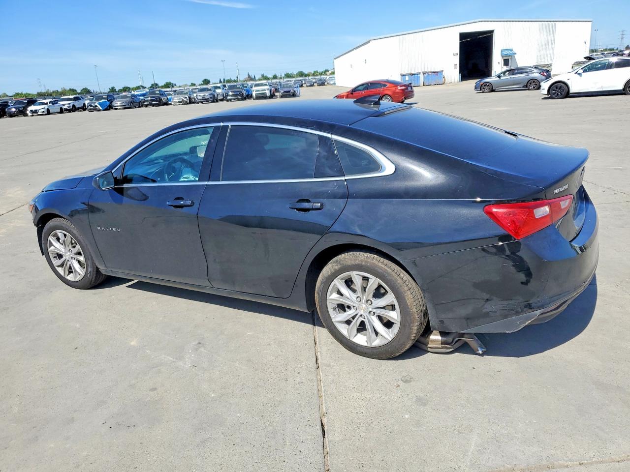 2023 CHEVROLET MALIBU LT photo 2
