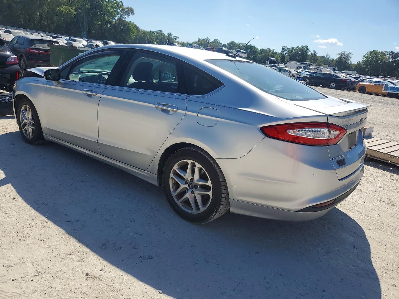 2014 FORD FUSION SE photo 2