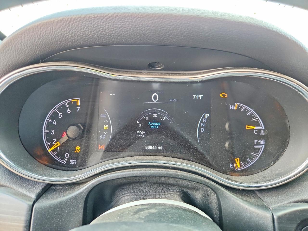 2019 JEEP GRAND CHEROKEE LAREDO photo 17