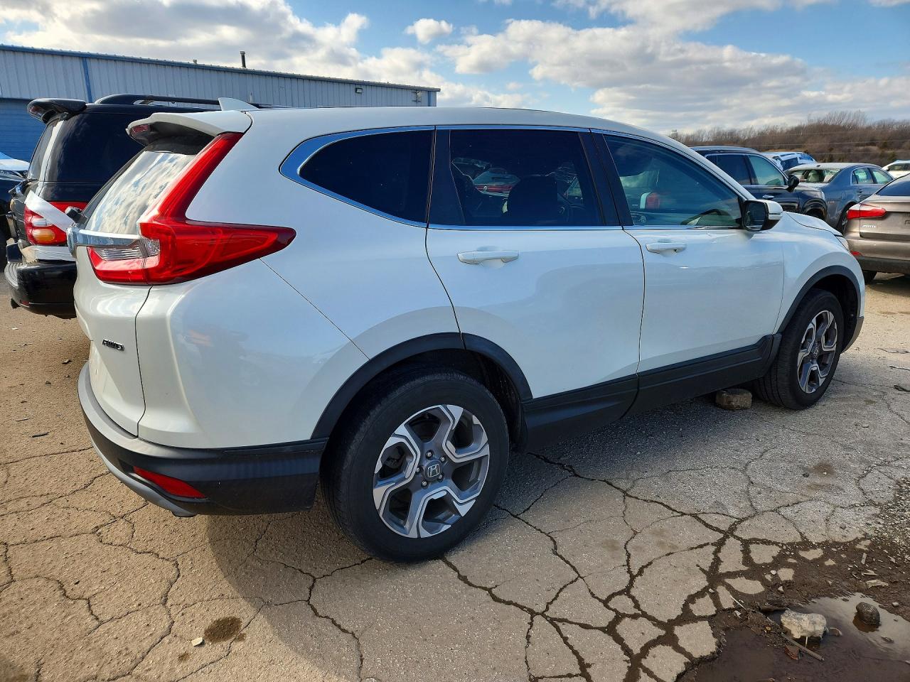 2017 HONDA CR-V EX photo 3