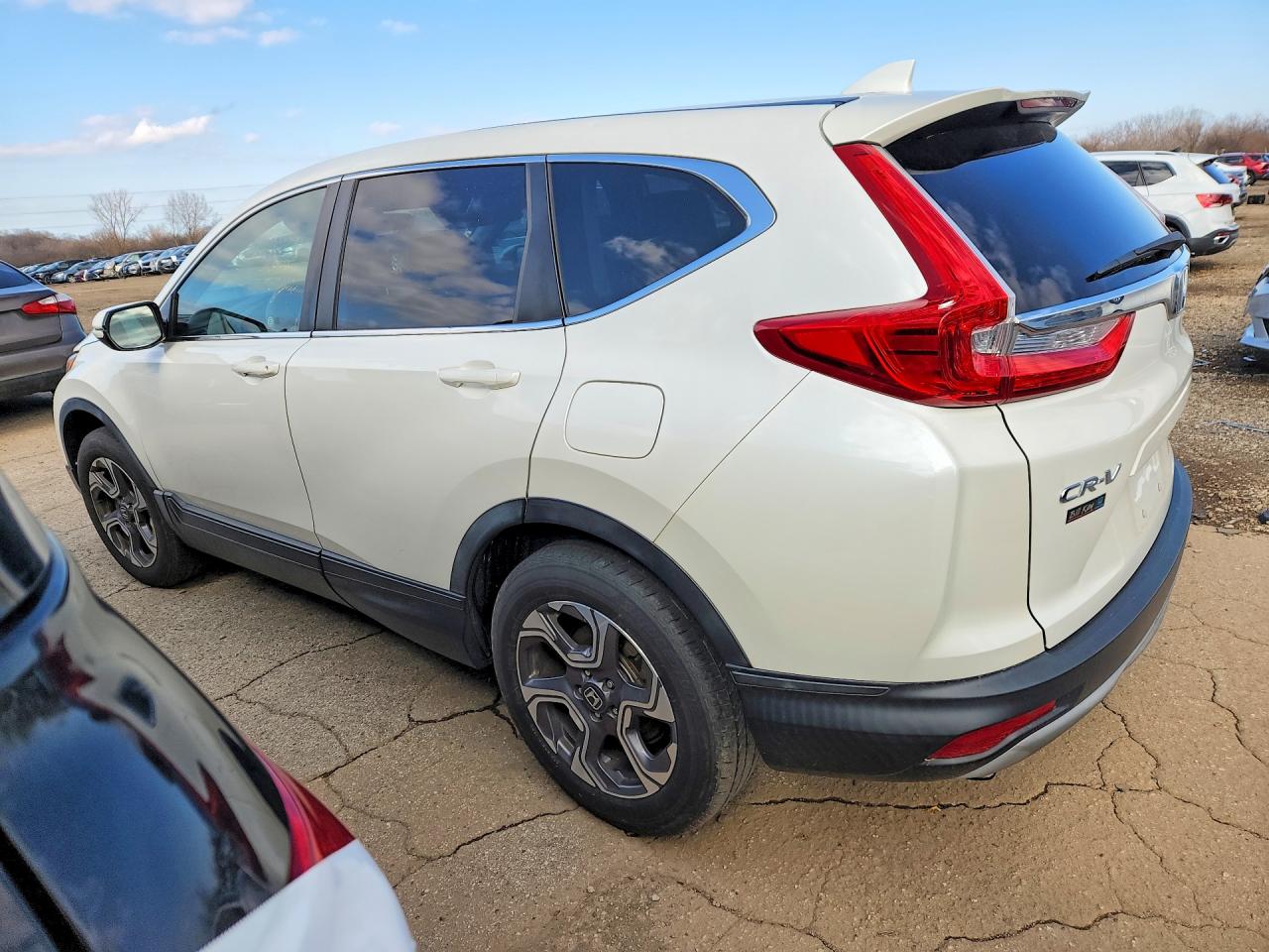 2017 HONDA CR-V EX photo 2