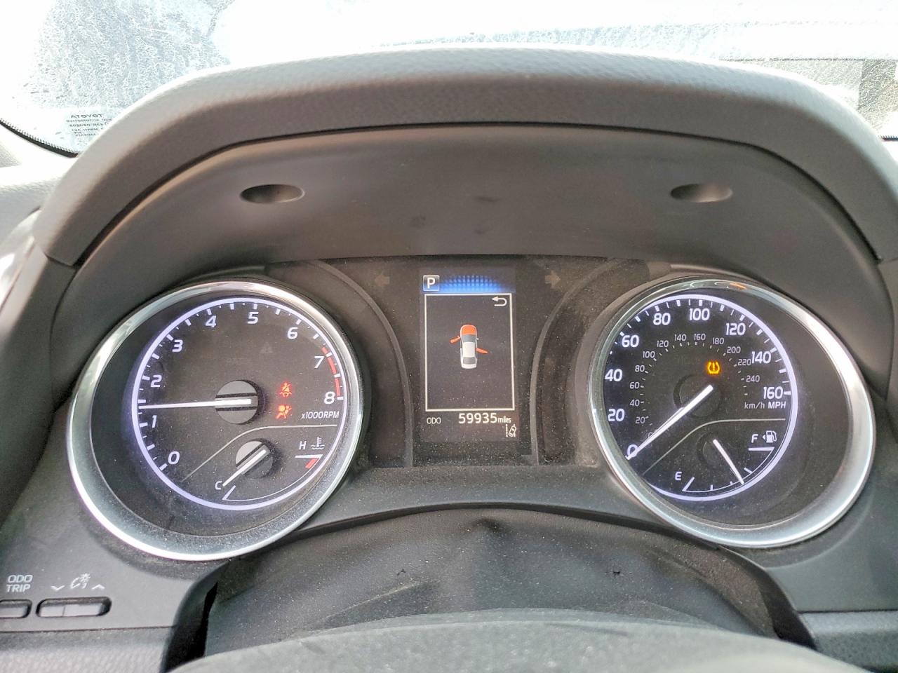 2019 TOYOTA CAMRY LE photo 17