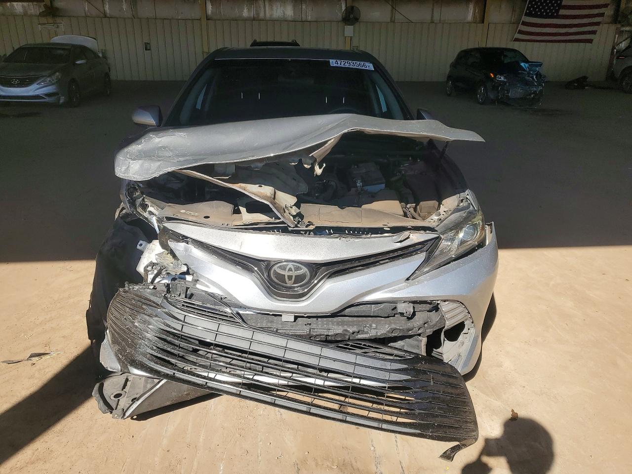 2020 TOYOTA CAMRY LE photo 5