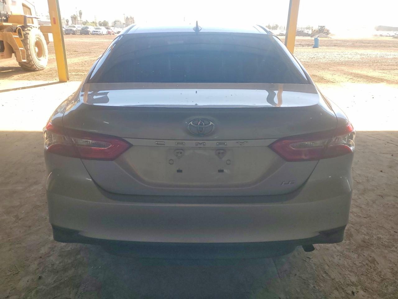 2020 TOYOTA CAMRY LE photo 6