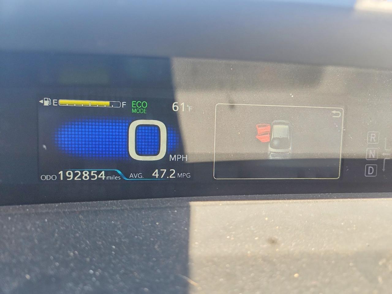 2017 TOYOTA PRIUS TWO photo 17