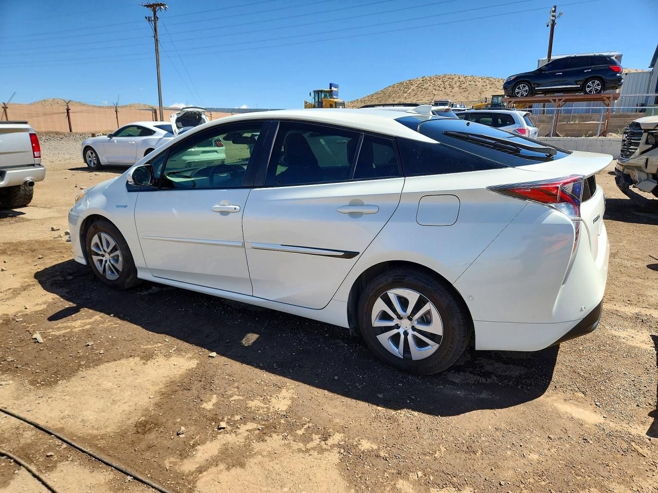 2017 TOYOTA PRIUS TWO photo 3