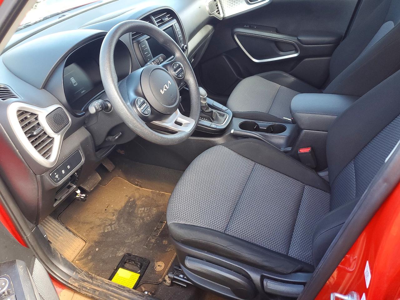 2025 KIA SOUL LX photo 7