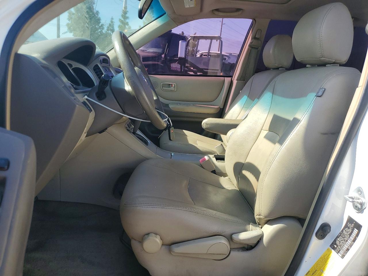 2007 TOYOTA HIGHLANDER BASE photo 13