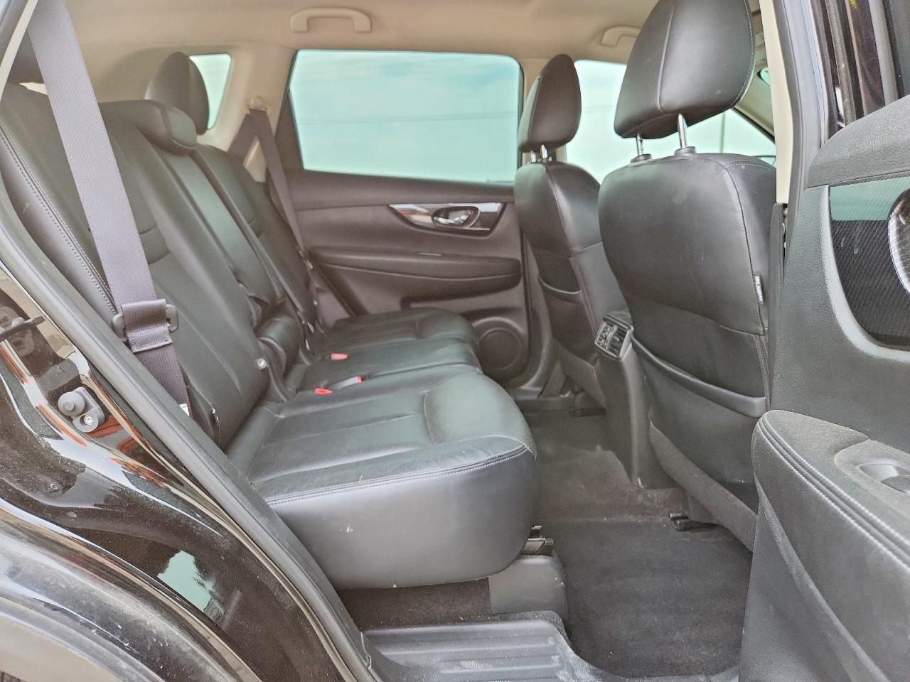 2017 NISSAN ROGUE SL photo 21